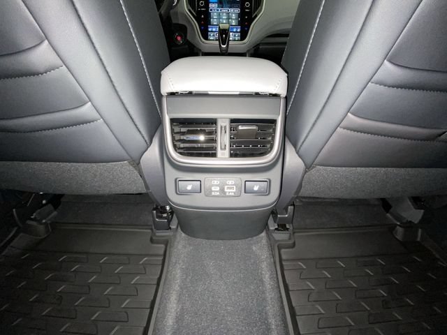Used 2025 Subaru Outback Limited XT AWD/4WD image 29