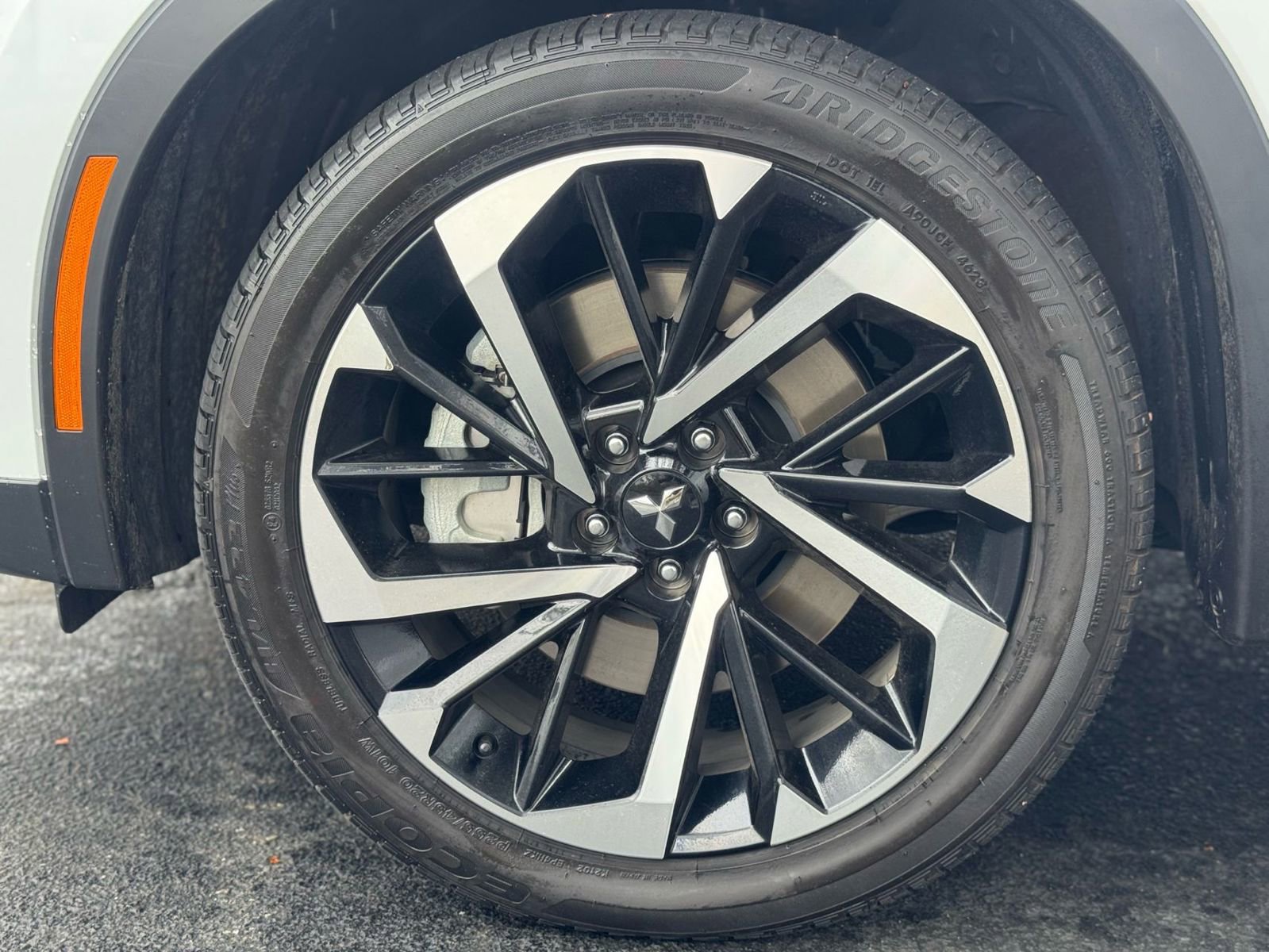 Used 2024 Mitsubishi Outlander 4WD Plug-In Hybrid image 20