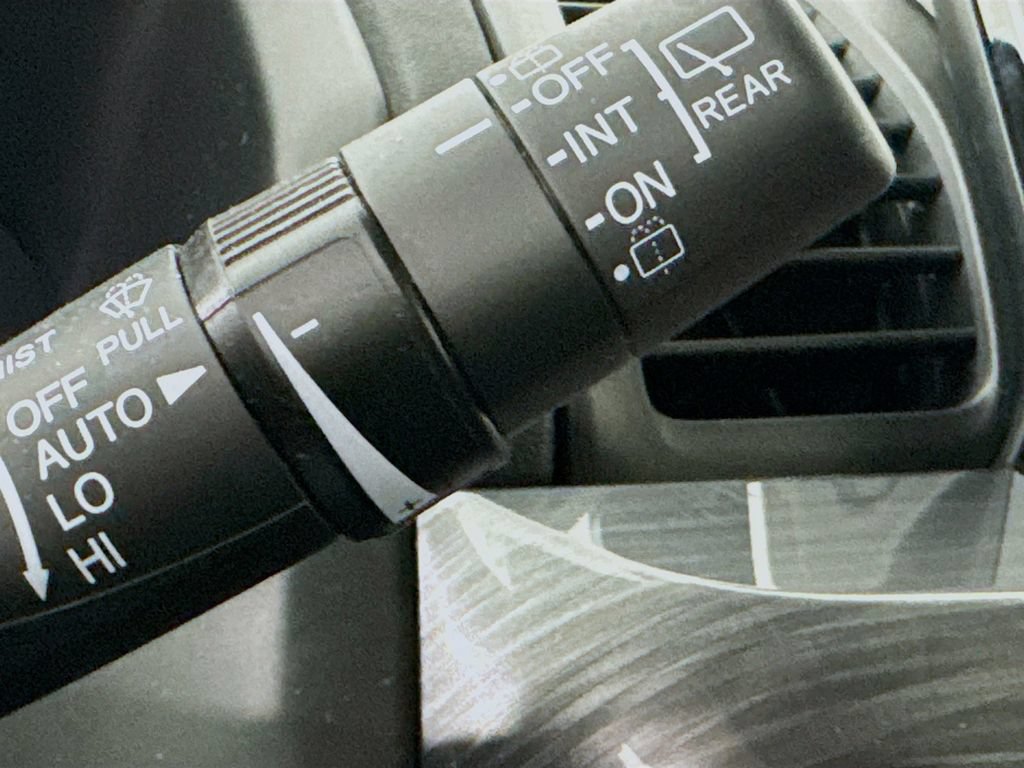 Used 2022 Honda Odyssey Elite image 16