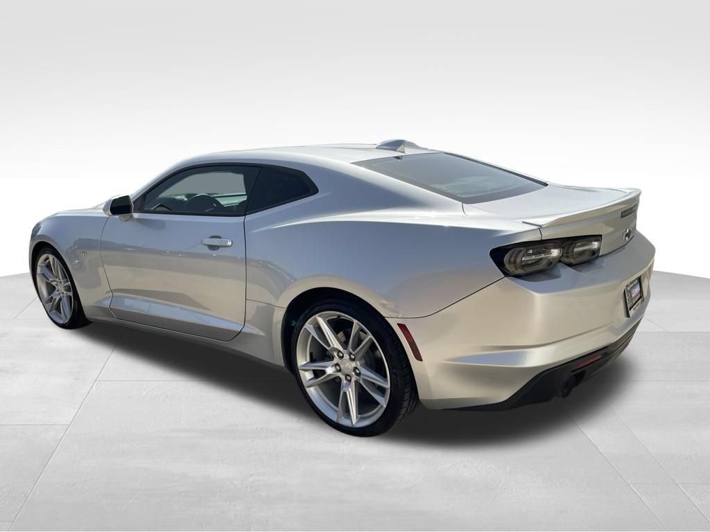 Used 2019 Chevrolet Camaro LT w/ RS Package RWD image 7
