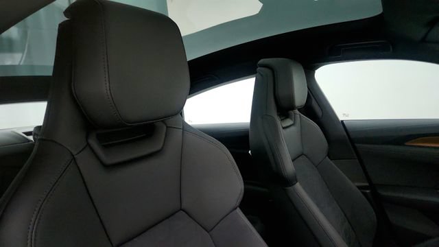 Used 2023 Audi e-tron GT Premium Plus AWD/4WD image 40