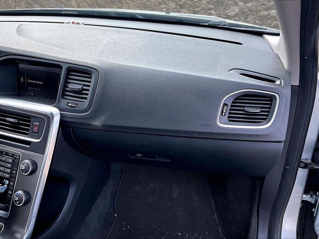 Used 2011 Volvo S60 T6 image 15