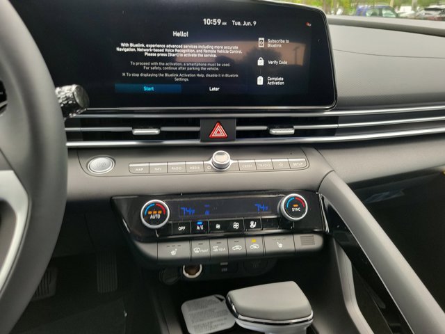 New 2026 Hyundai Elantra Limited FWD image 14