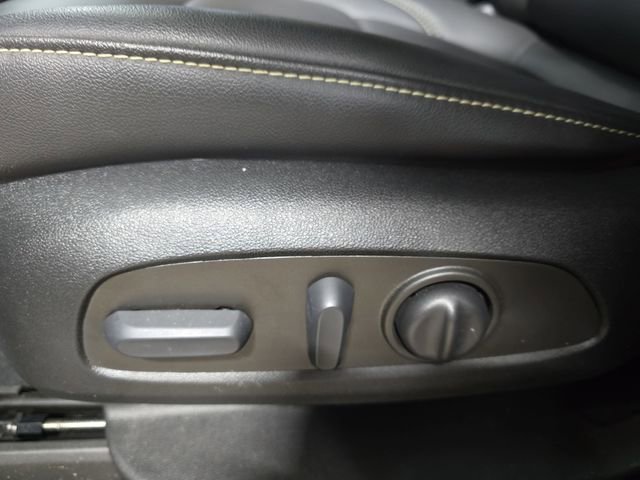 Used 2023 Chevrolet Traverse LT w/ Midnight/Sport Edition image 32