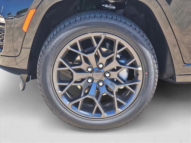 New 2025 Jeep Grand Cherokee Summit w/ High Altitude Package image 18