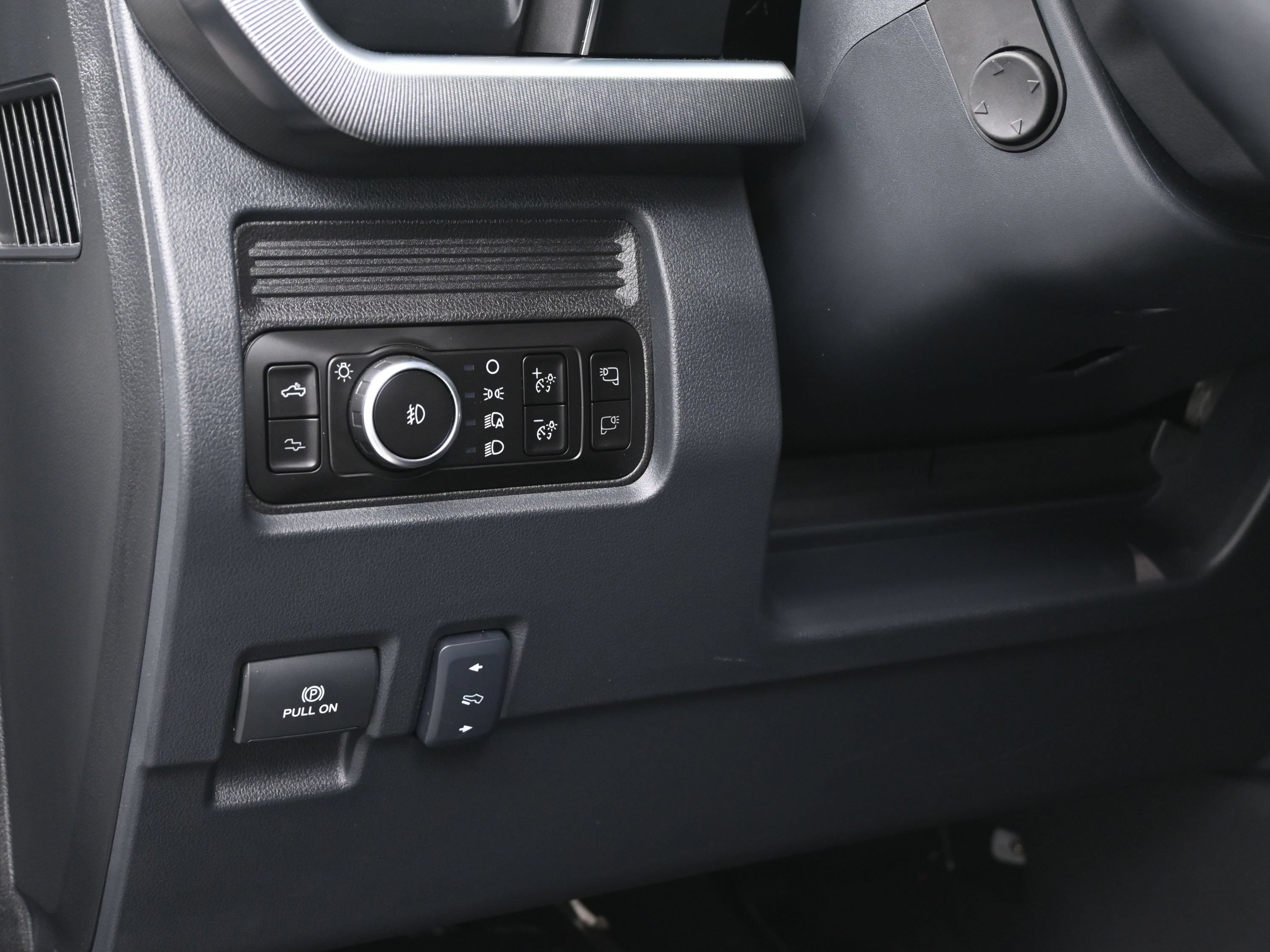 Used 2026 Ford F250 Platinum AWD/4WD image 23
