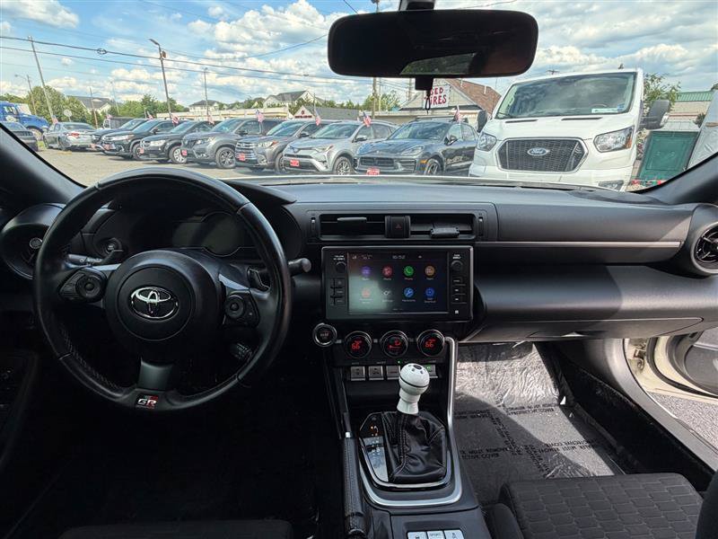 Used 2024 Toyota GR86 RWD image 22