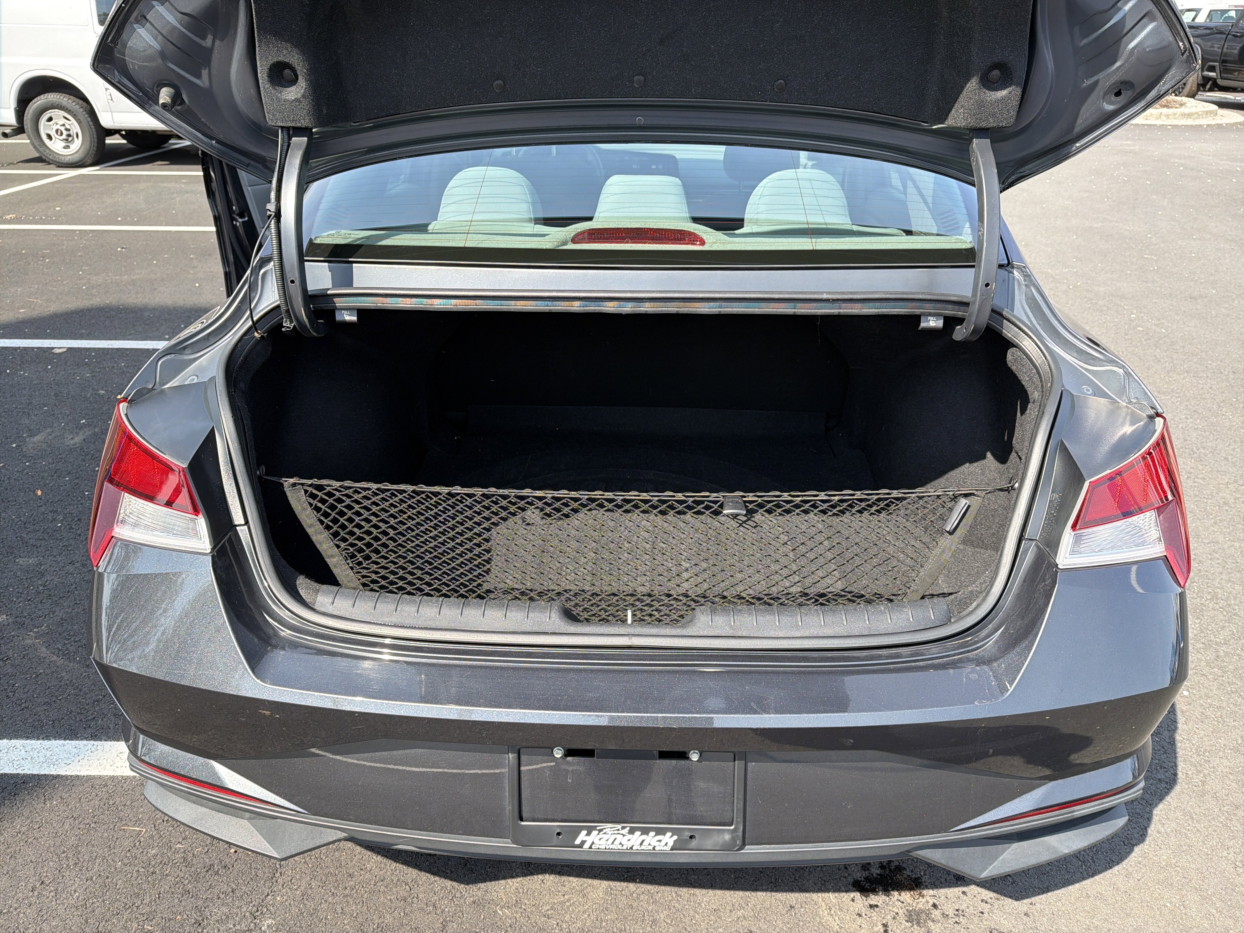 Used 2023 Hyundai Elantra SEL image 30