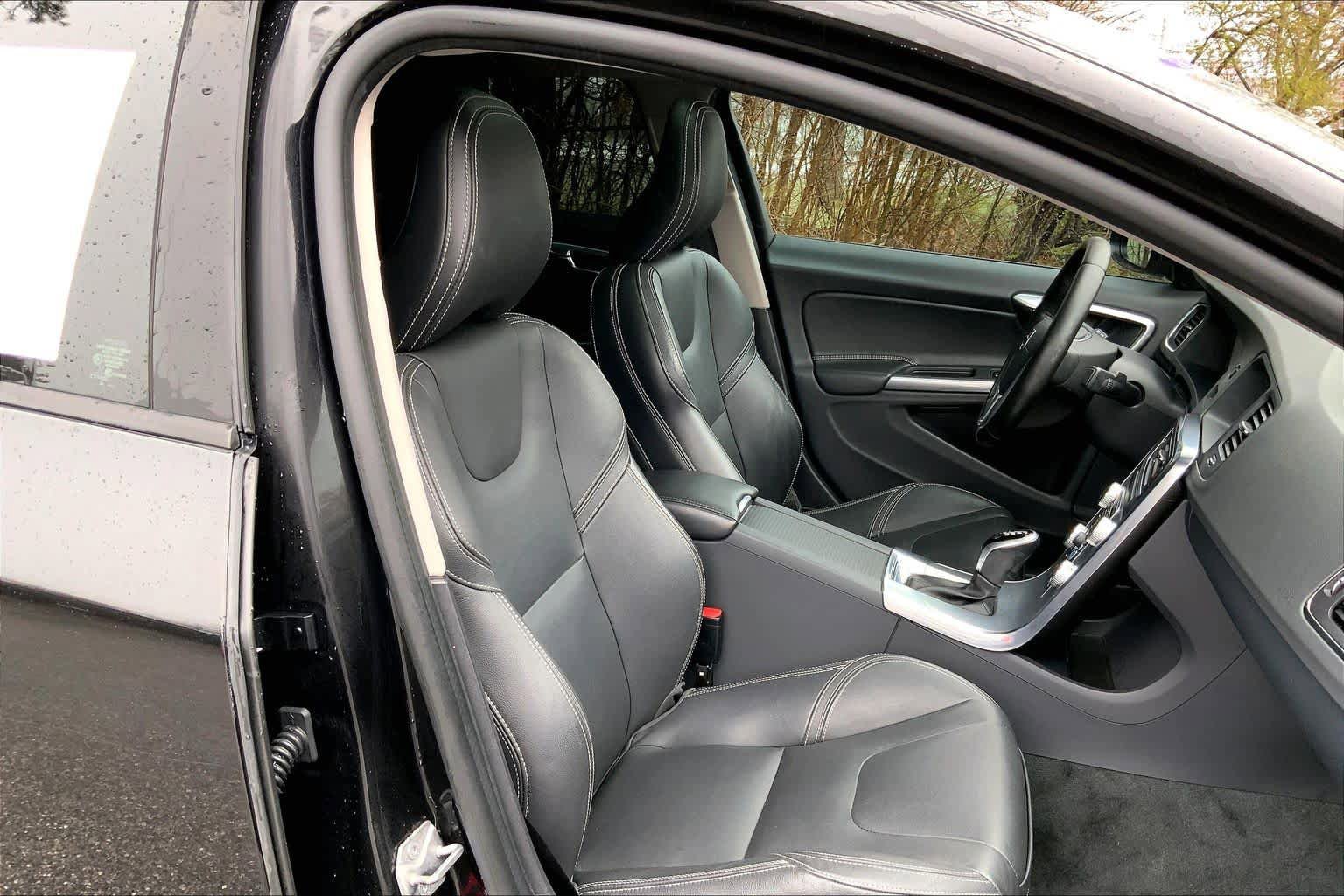 Used 2018 Volvo S60 T5 Dynamic w/ Vision Package AWD/4WD image 8