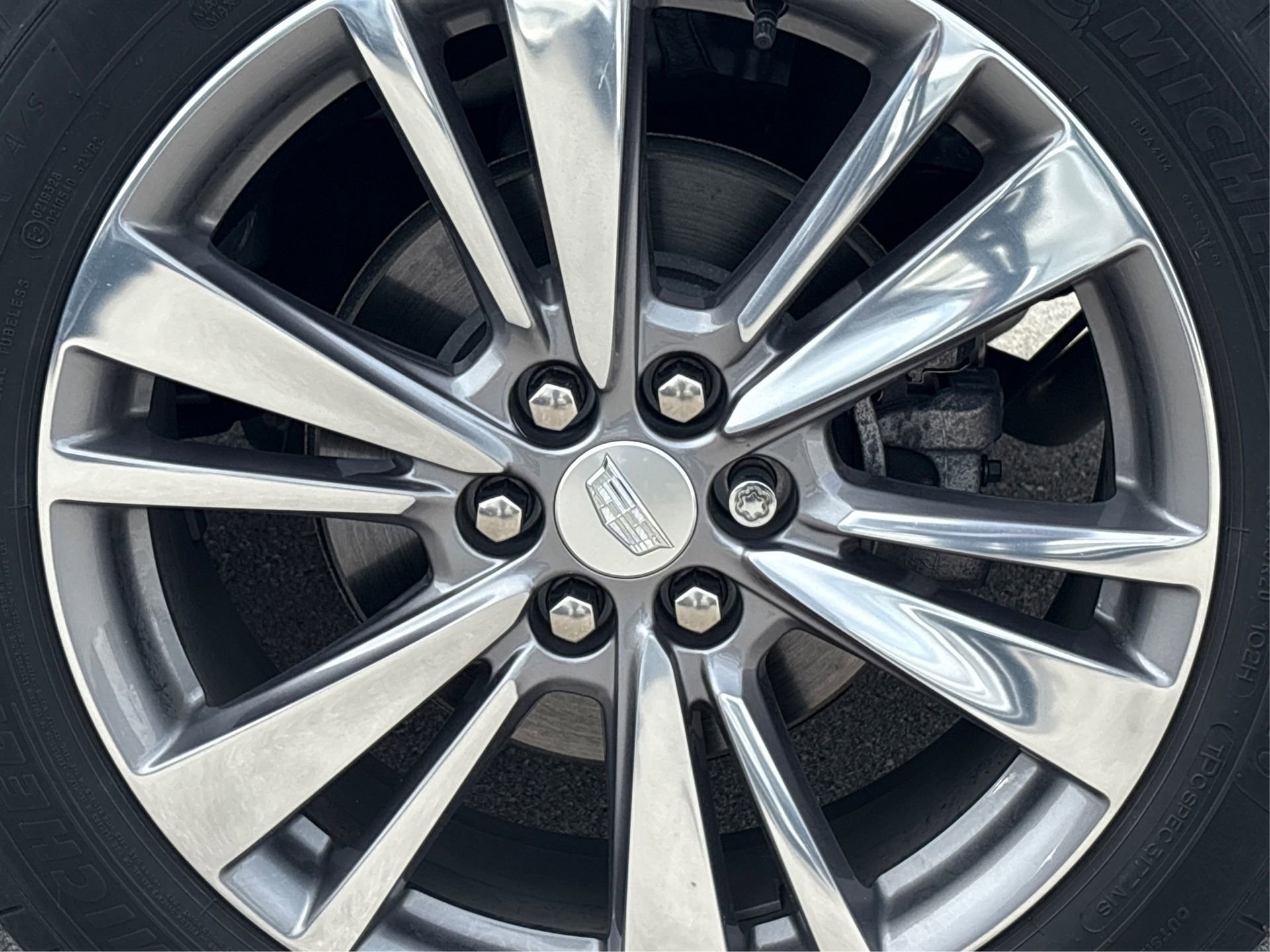 Used 2020 Cadillac XT6 Premium Luxury image 13