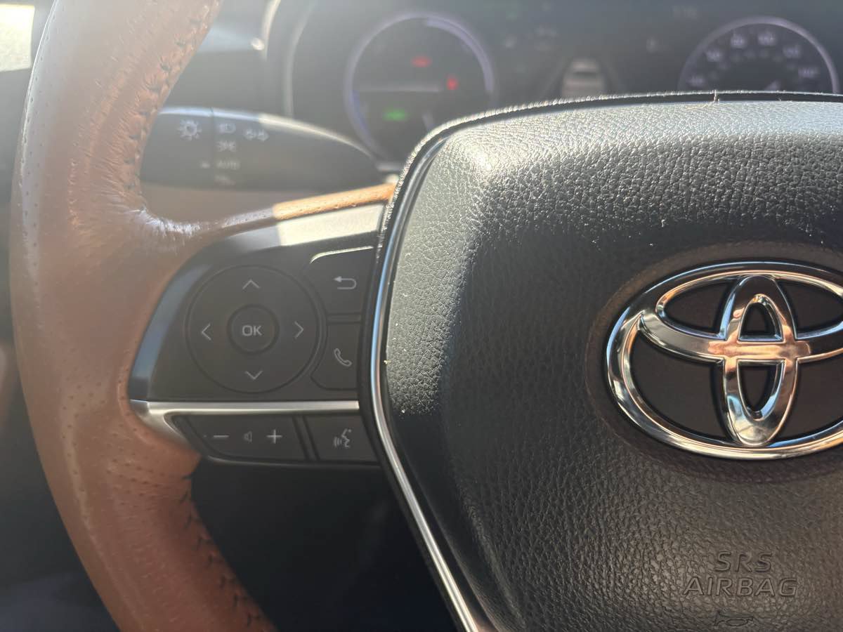 Used 2020 Toyota Avalon Limited w/ Advanced Safety Package FWD image 31