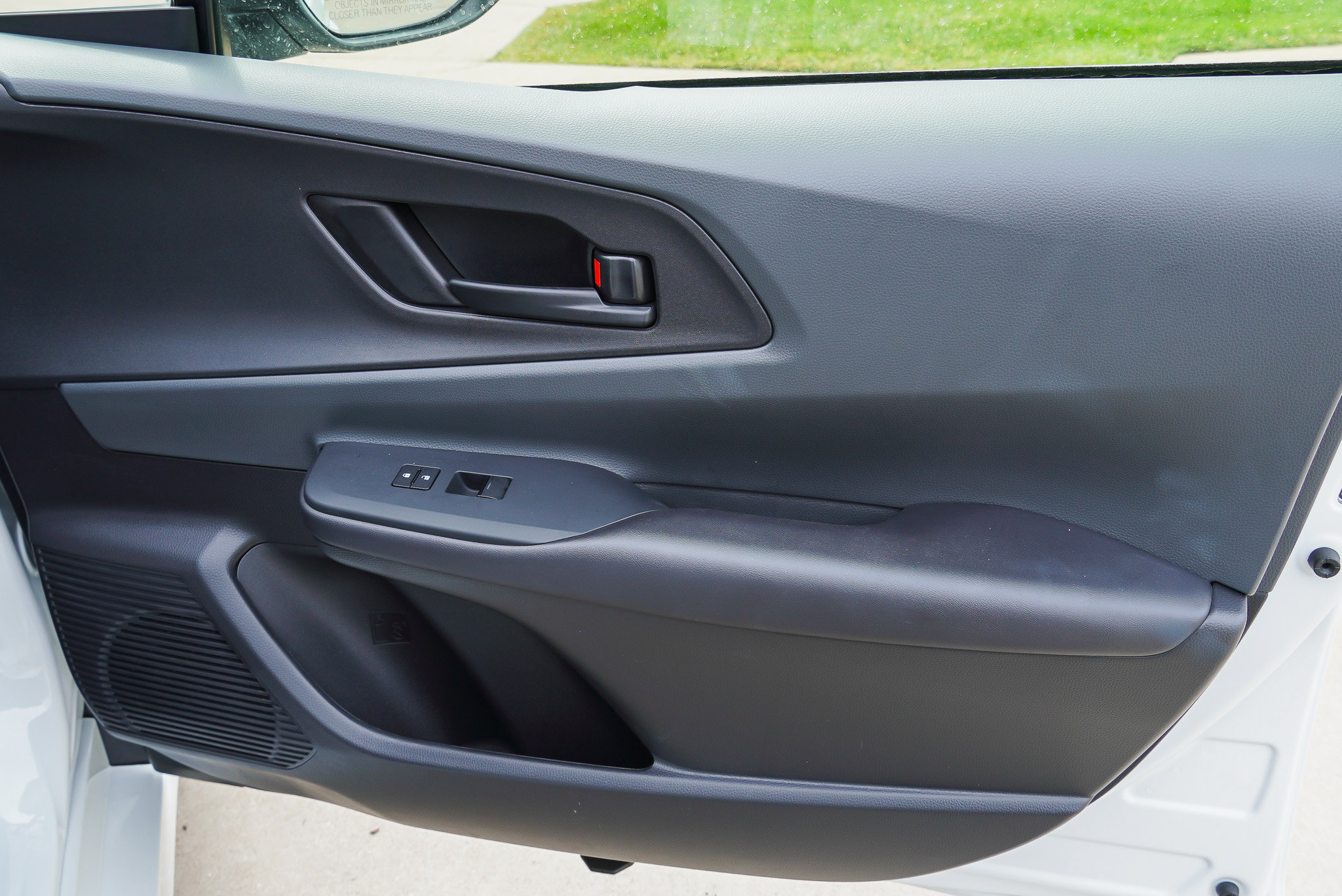 Certified 2024 Toyota Prius LE AWD/4WD image 27