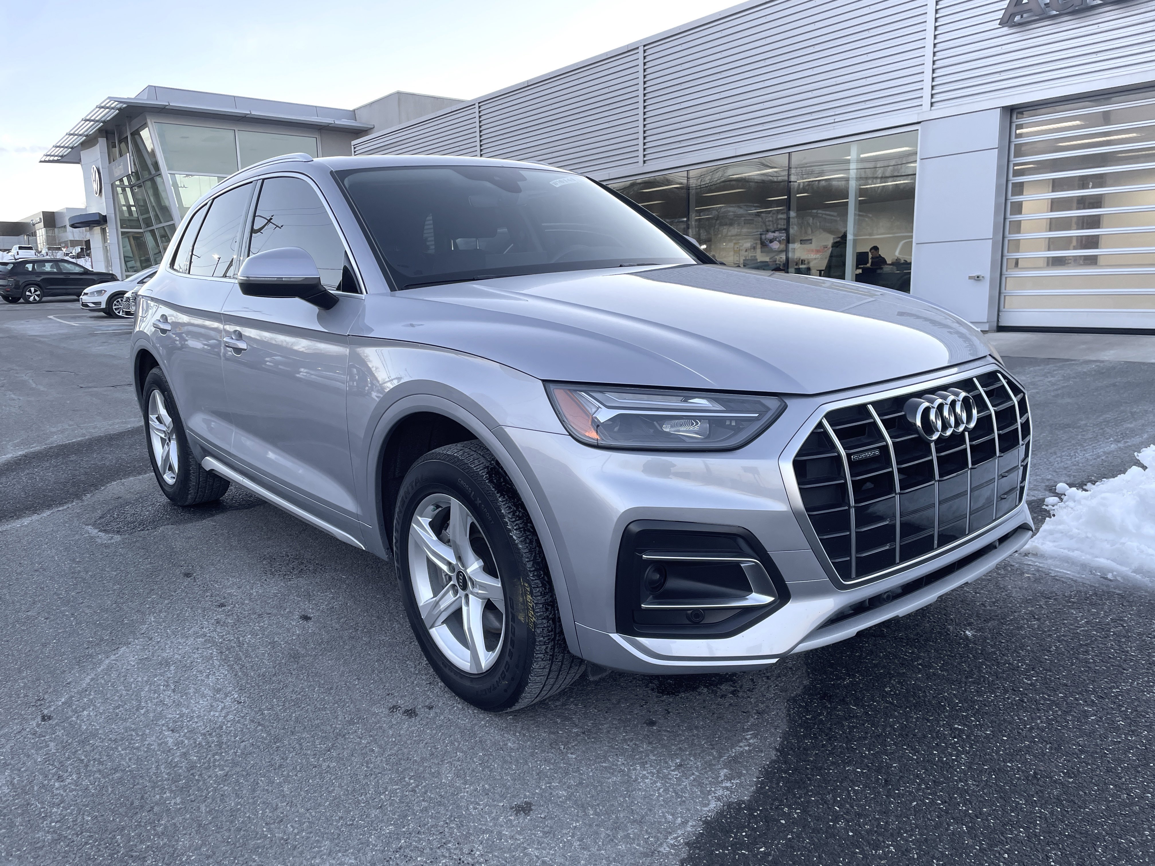 Certified 2023 Audi Q5 2.0T Premium w/ Convenience Package AWD/4WD image 1