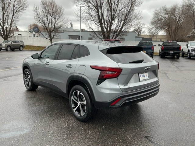 Used 2024 Chevrolet Trax RS w/ Sunroof Package image 6