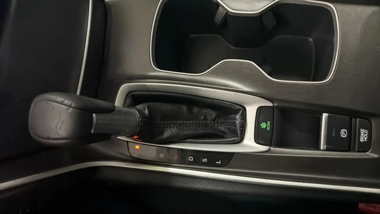 Used 2018 Honda Accord EX image 12