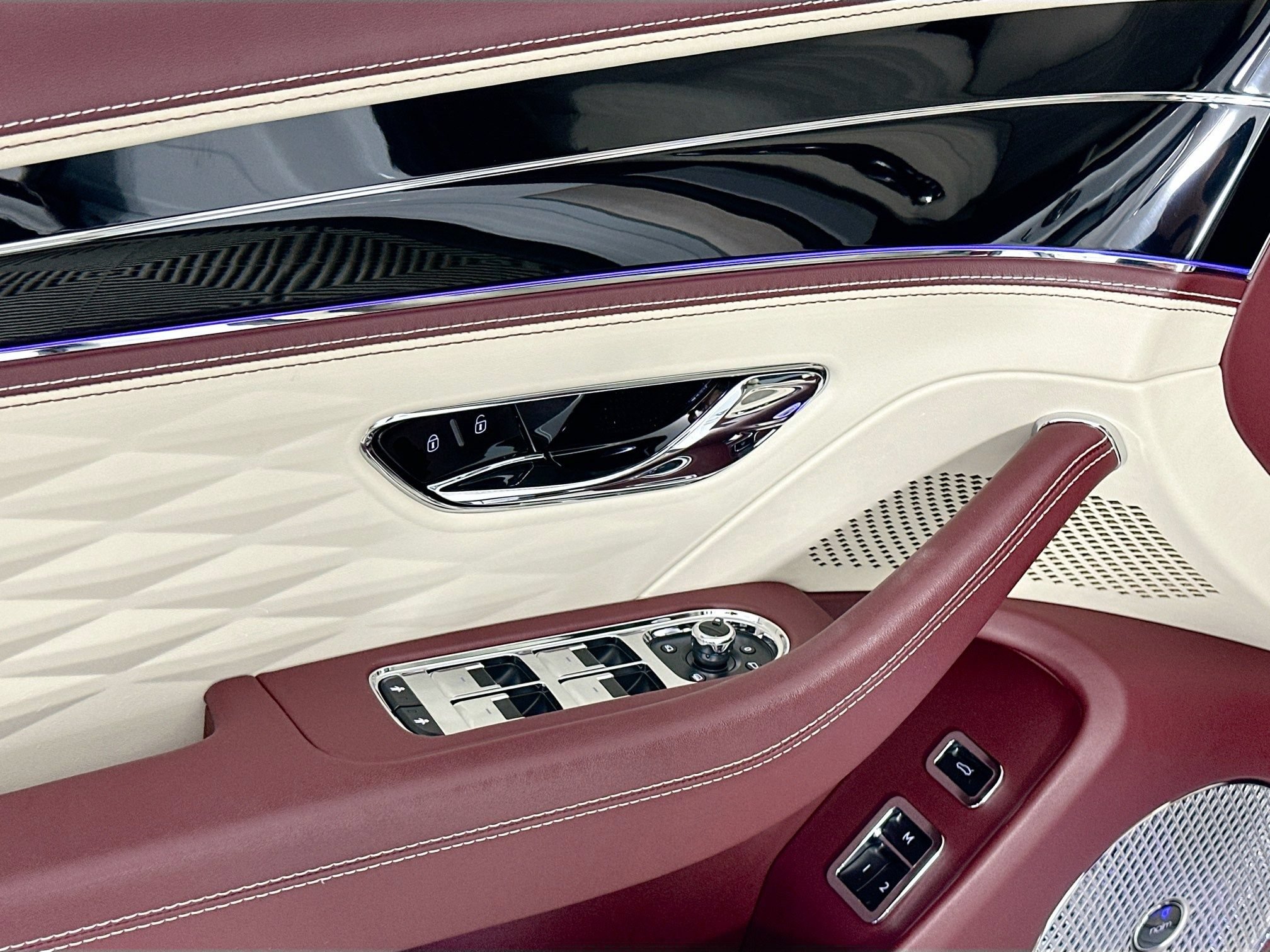 Certified 2022 Bentley Flying Spur W12 AWD/4WD image 18