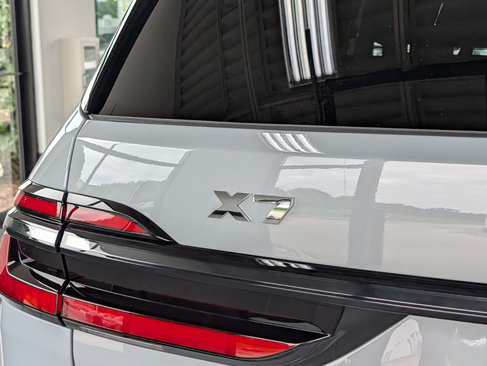 Used 2025 BMW X7 M60i w/ Executive Package AWD/4WD image 4