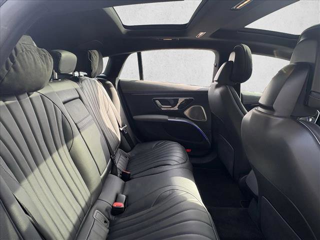Certified 2022 Mercedes-Benz EQS 580 4MATIC Sedan image 19