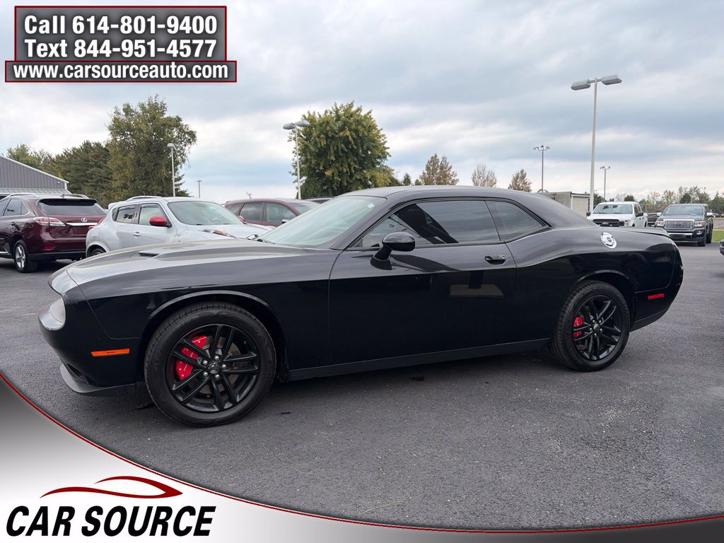 Used 2019 Dodge Challenger SXT AWD/4WD image 9