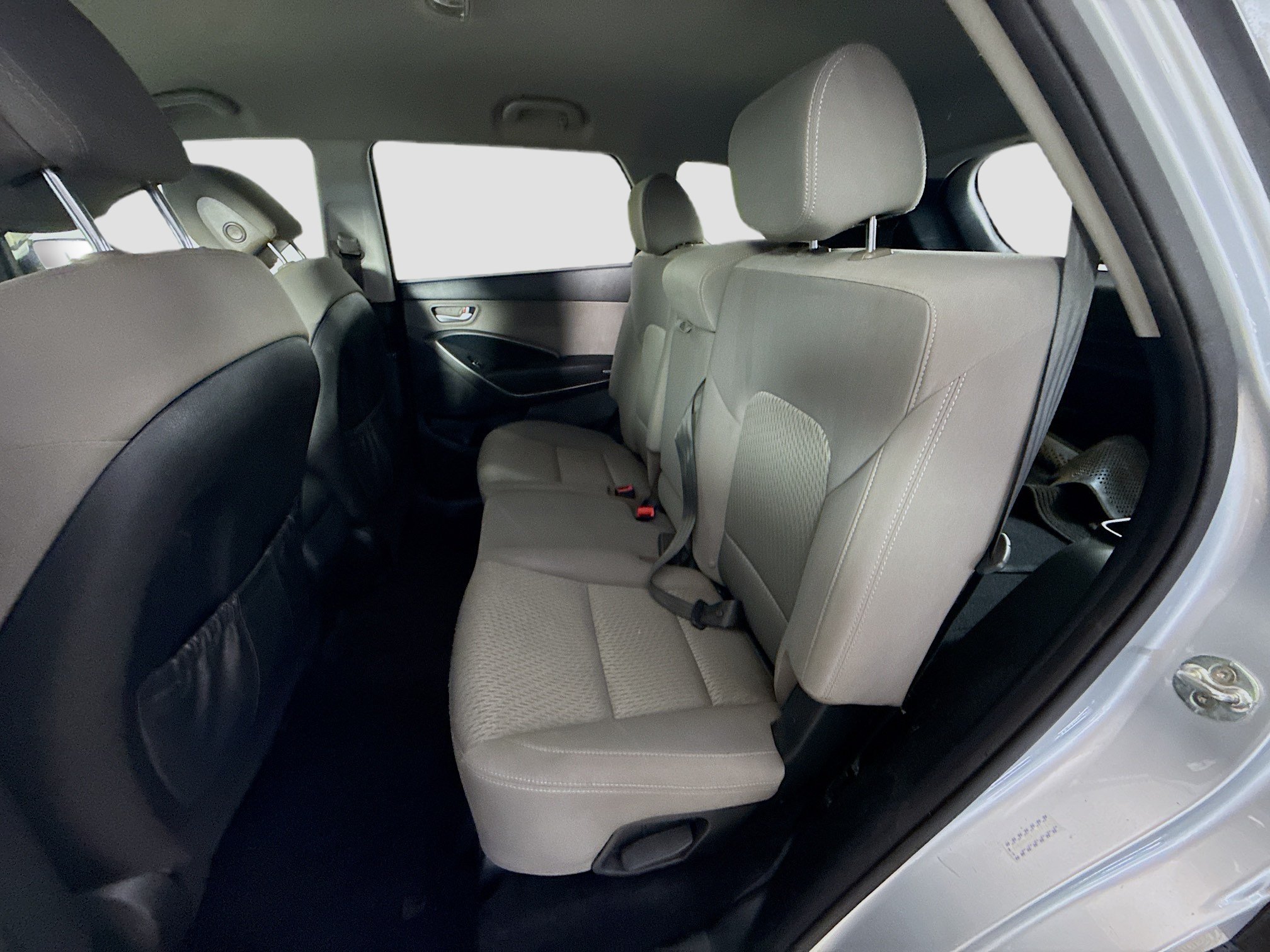 Used 2018 Hyundai Santa Fe SE FWD image 24