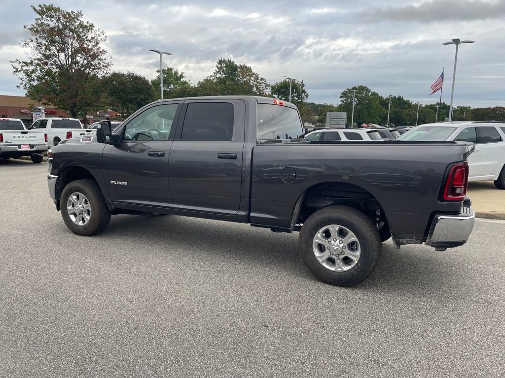 New 2026 RAM 2500 Big Horn AWD/4WD image 4