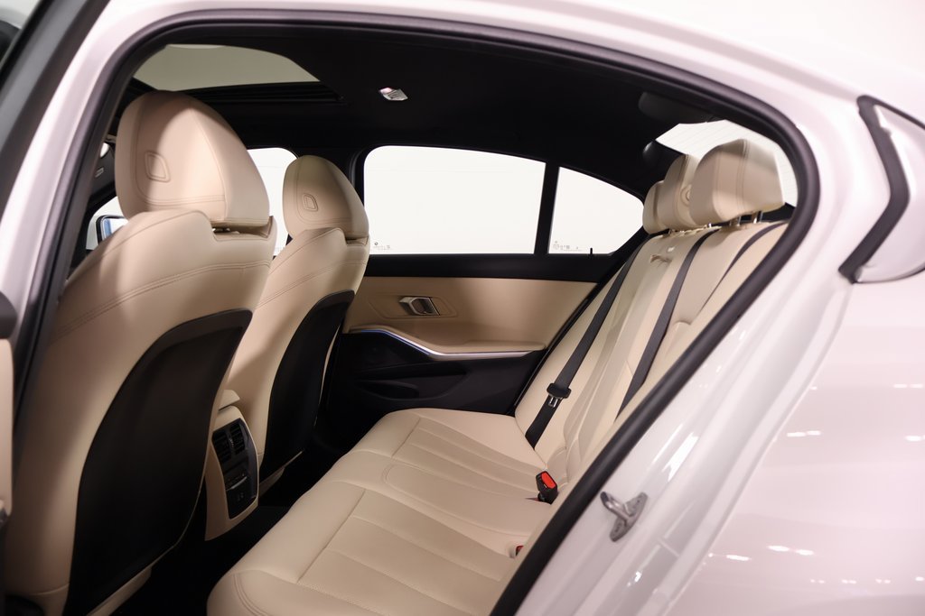 Certified 2026 BMW 330i Sedan w/ Convenience Package RWD image 11