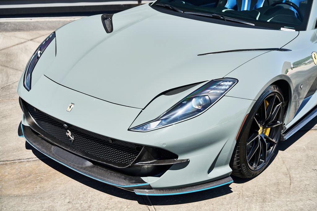 Used 2023 Ferrari 812 GTS RWD image 6