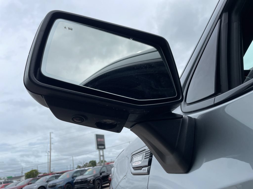 Used 2026 GMC Sierra 1500 AT4 w/ AT4 Premium Package AWD/4WD image 15