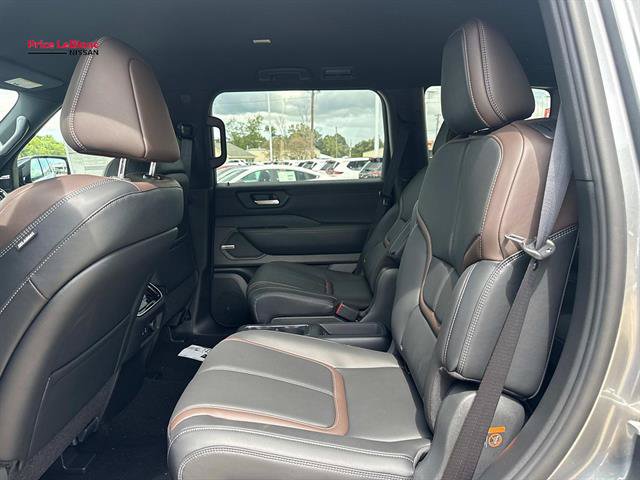 New 2026 Nissan Armada SL w/ Captain's Chari Seat Package AWD/4WD image 8