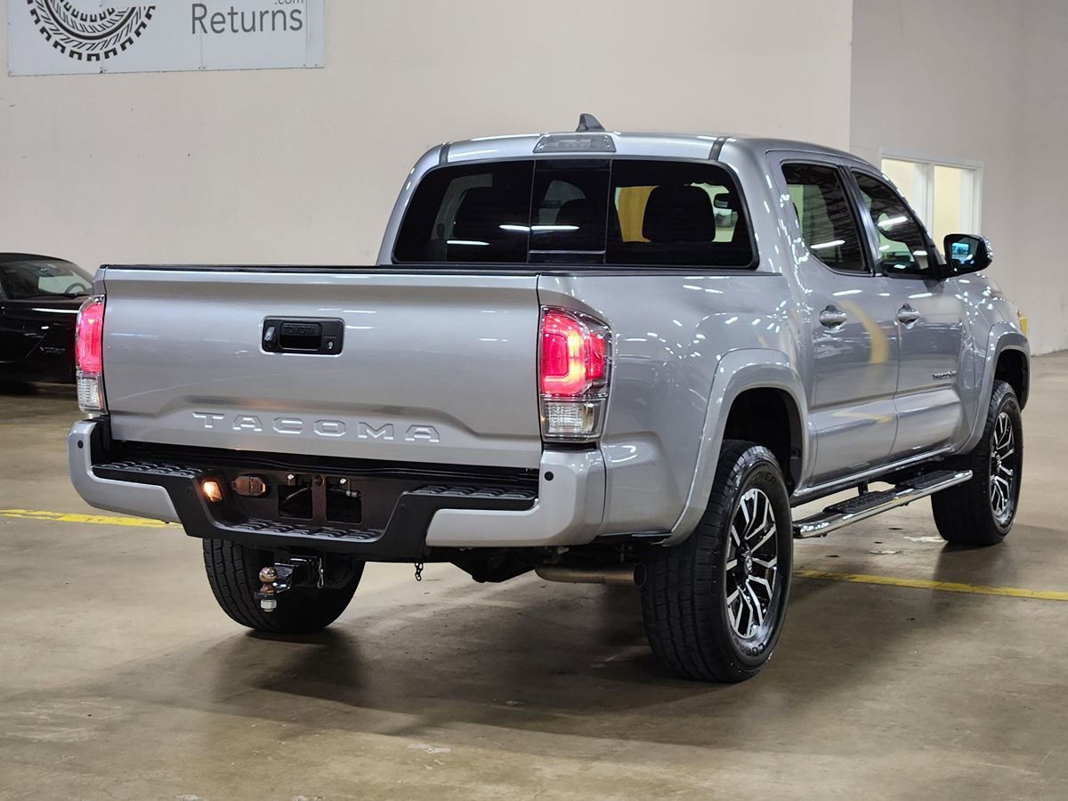 Used 2020 Toyota Tacoma TRD Sport w/ Technology Package RWD image 8