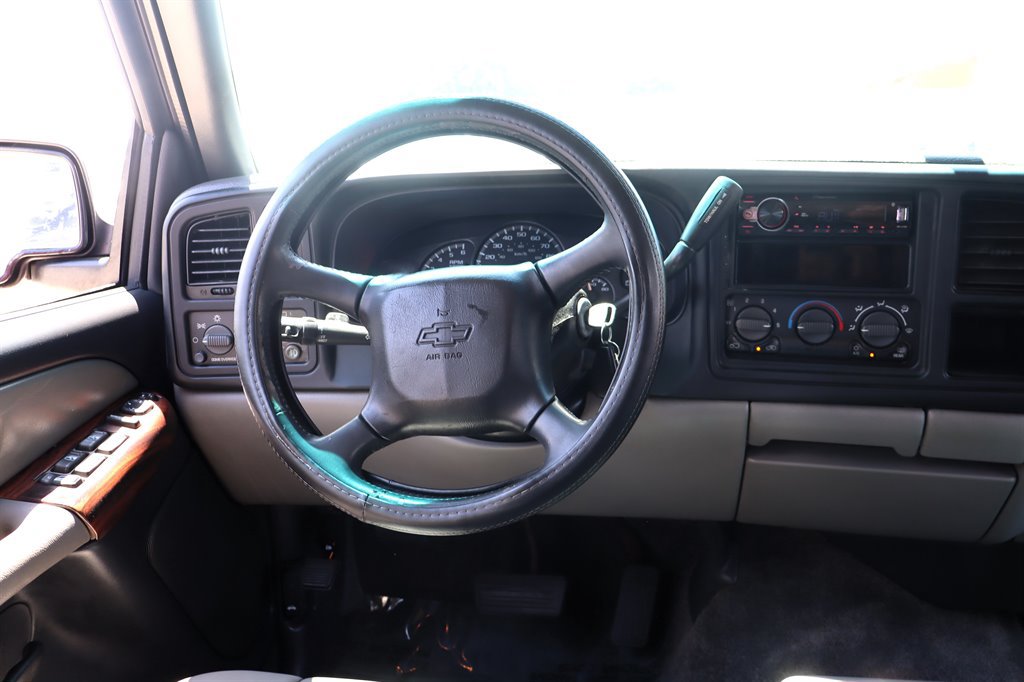 Used 2002 Chevrolet Tahoe LS w/ Traction Pkg RWD image 18