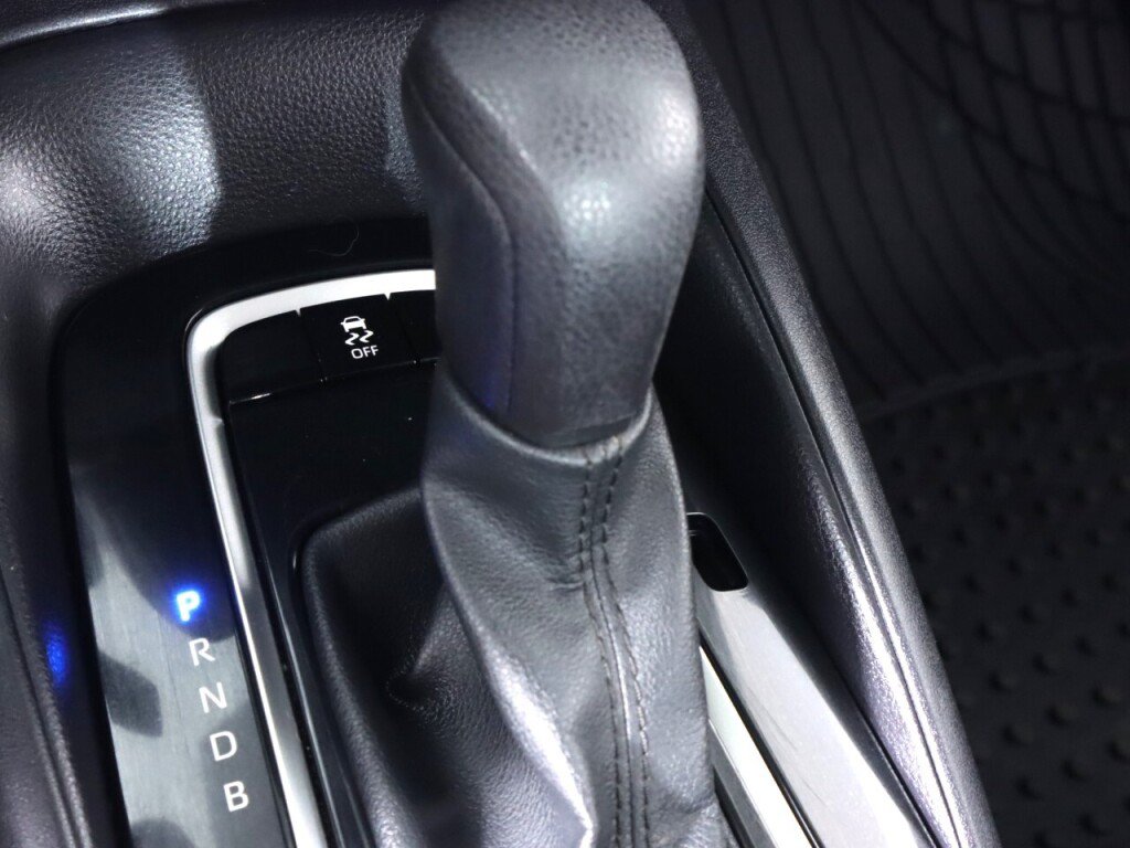Used 2022 Toyota Corolla LE FWD image 23