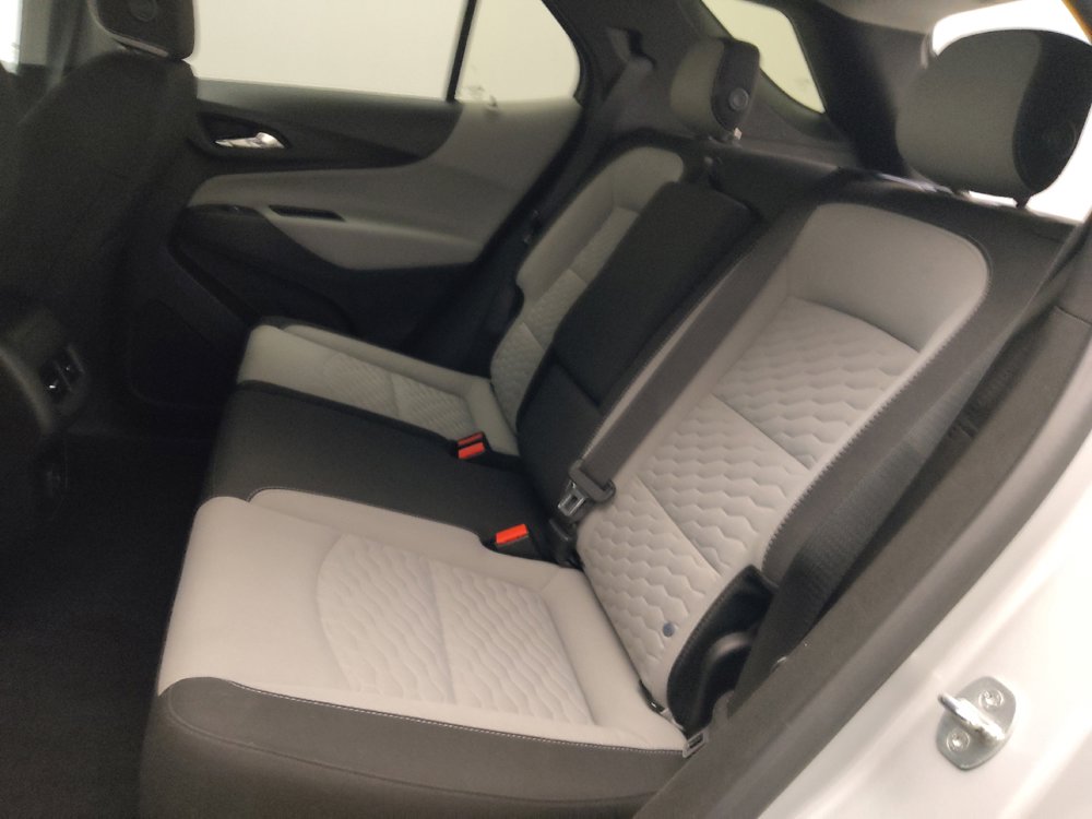 Used 2020 Chevrolet Equinox LS w/ LPO, Cargo Package AWD/4WD image 18