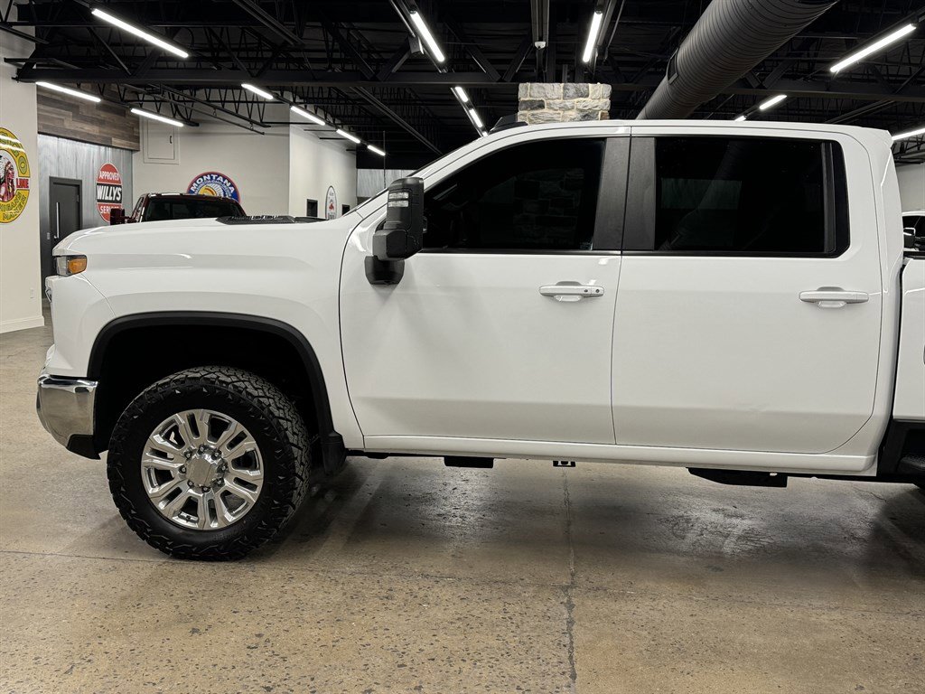 Used 2024 Chevrolet Silverado 2500 LT w/ All Star Edition image 5