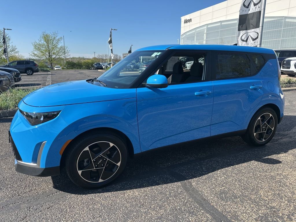 Used 2025 Kia Soul EX FWD image 8