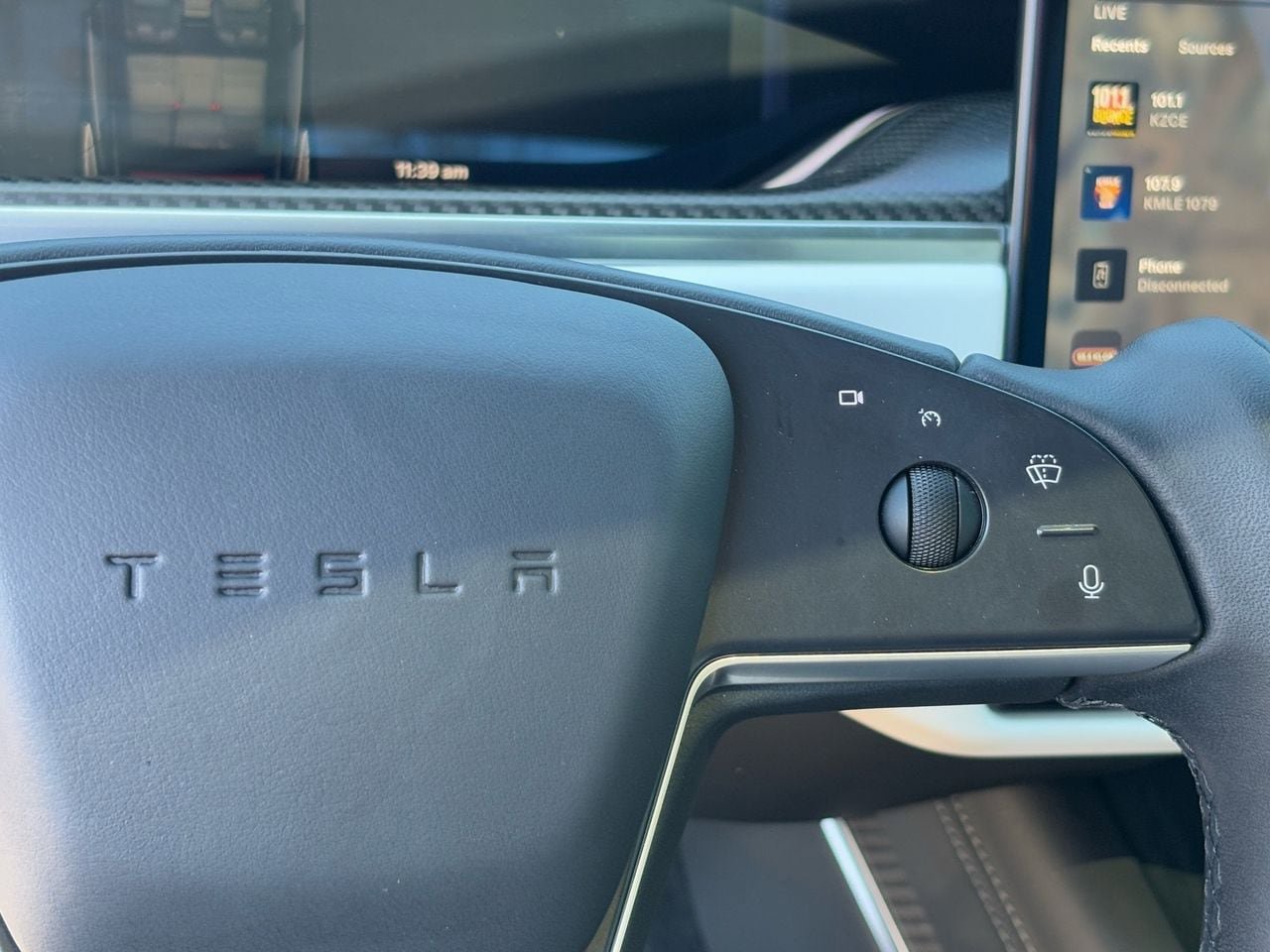 Used 2021 Tesla Model S Plaid image 21