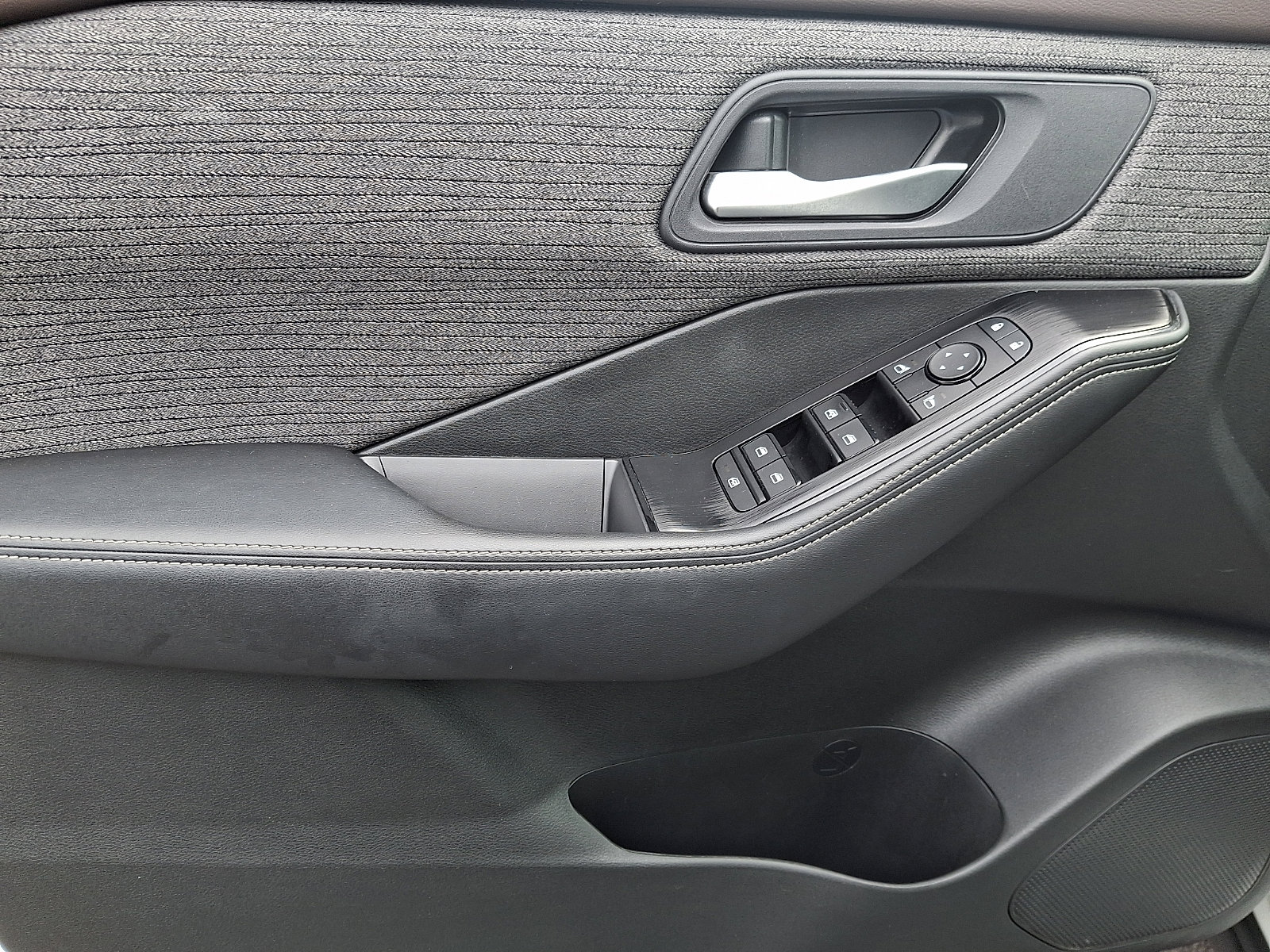 Certified 2023 Nissan Rogue SV AWD/4WD image 12