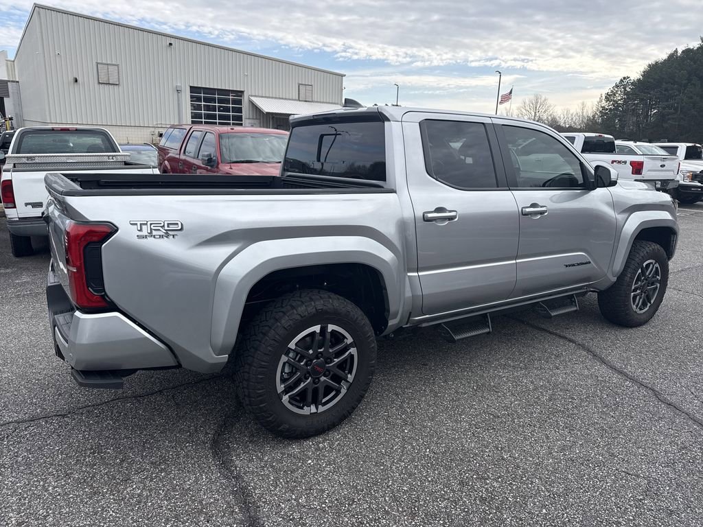 Used 2024 Toyota Tacoma TRD Sport w/ TRD Sport Upgrade Package image 8