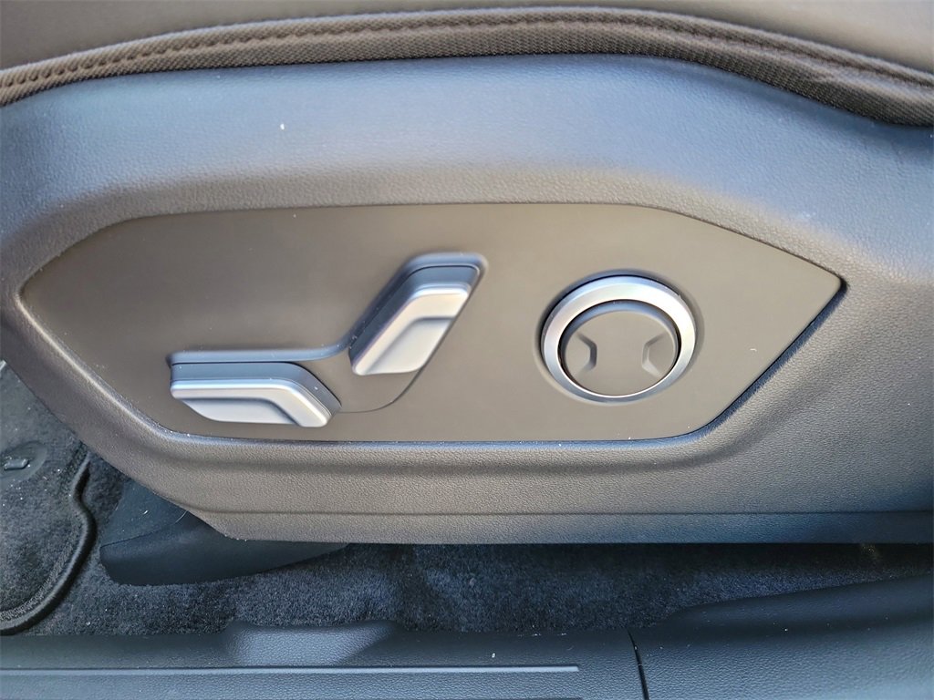 Used 2025 Hyundai Santa Fe SEL image 24