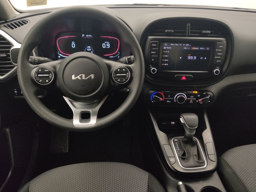 Used 2023 Kia Soul LX image 22