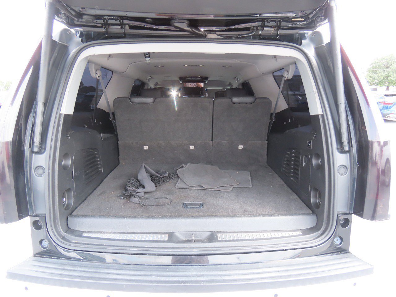 Used 2017 Cadillac Escalade ESV 2WD image 14