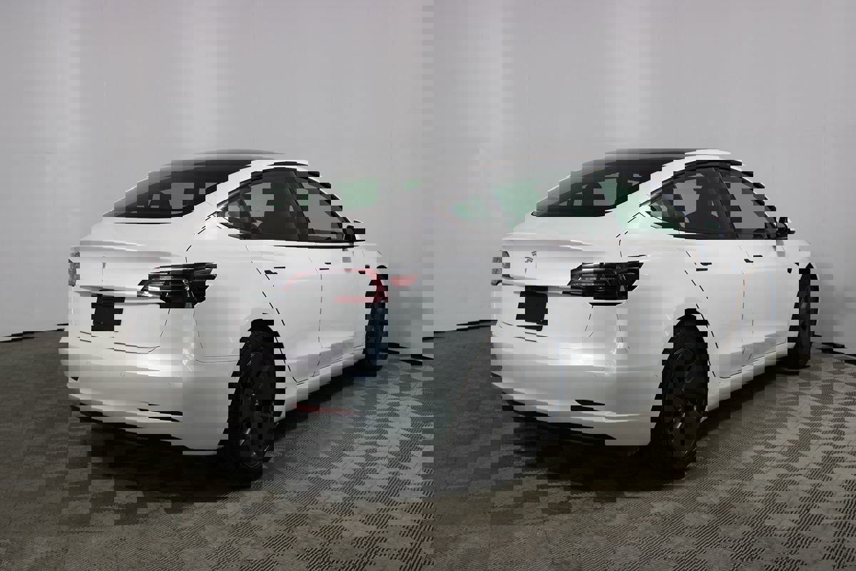 Used 2021 Tesla Model 3 Standard Range Plus image 27