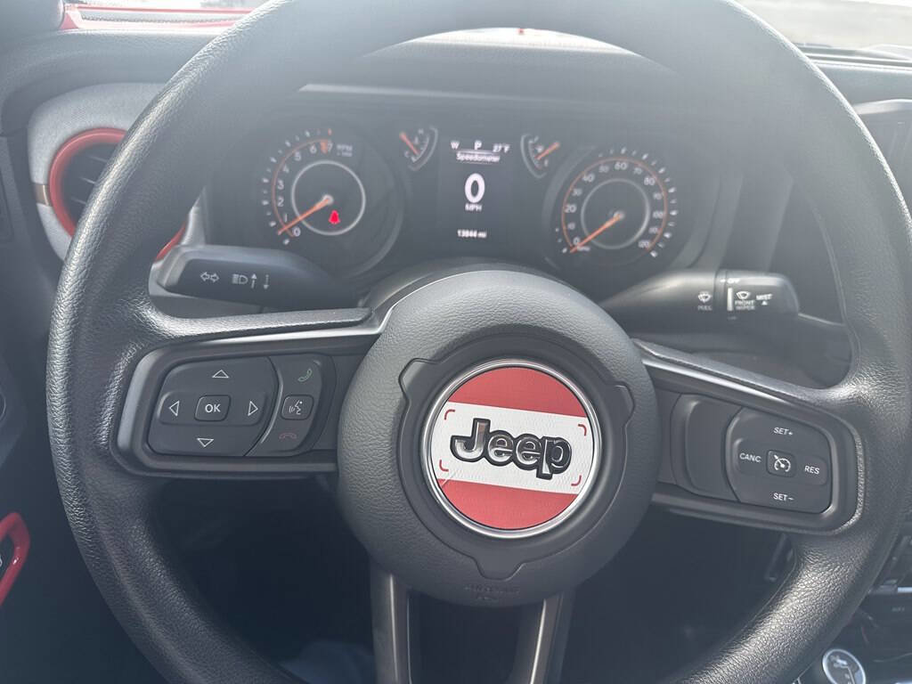 Used 2025 Jeep Gladiator Sport image 21
