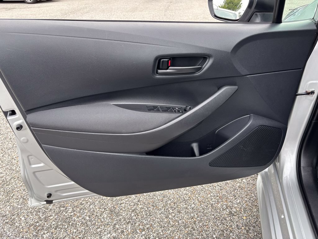 Used 2024 Toyota Corolla LE FWD image 15