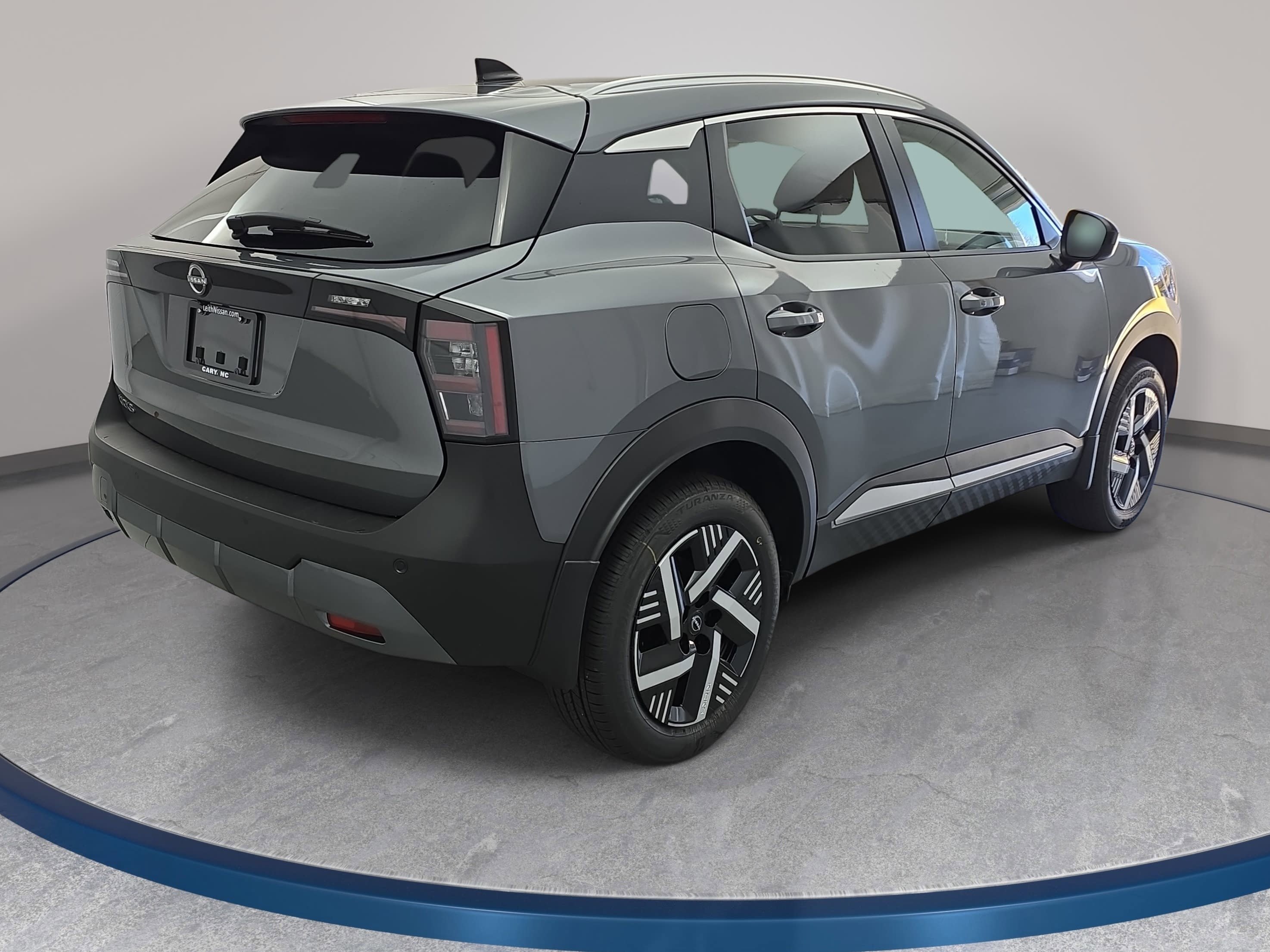 New 2026 Nissan Kicks SV w/ SV Premium Package FWD image 5