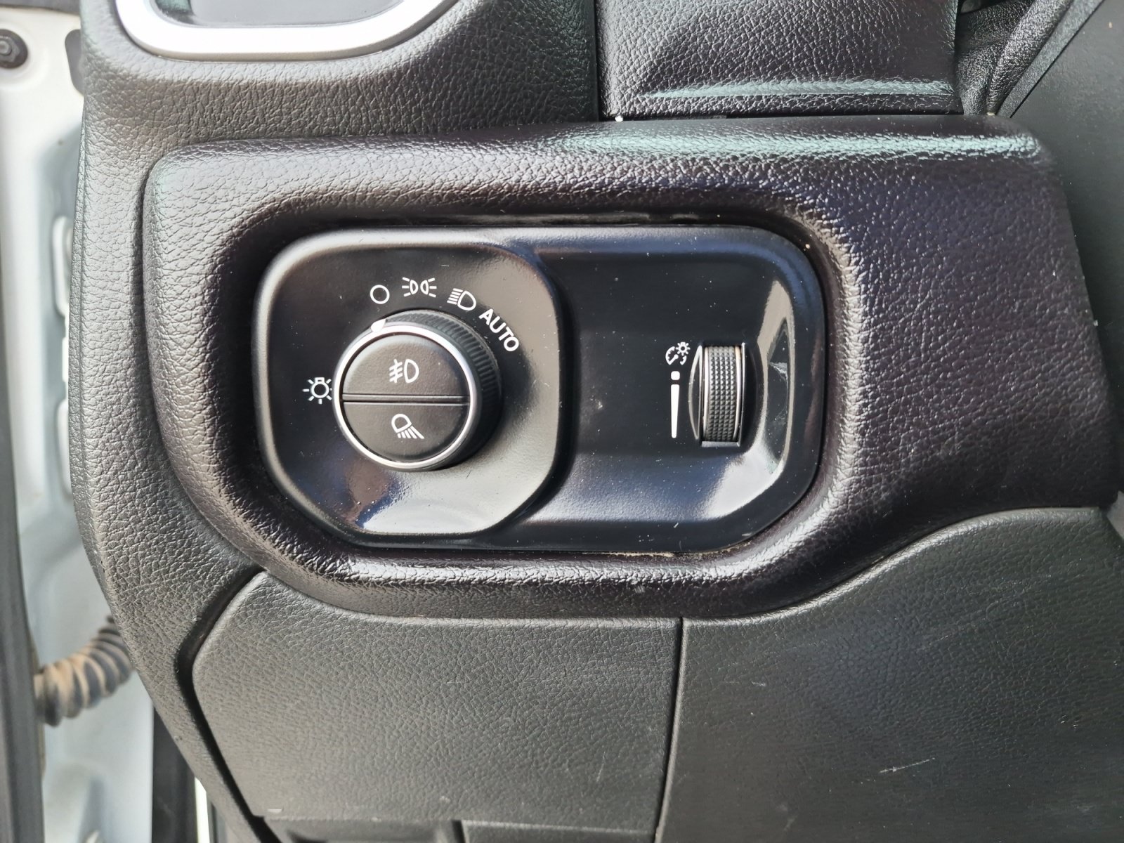 Used 2023 RAM 2500 Big Horn w/ Level 1 Equipment Group AWD/4WD image 24