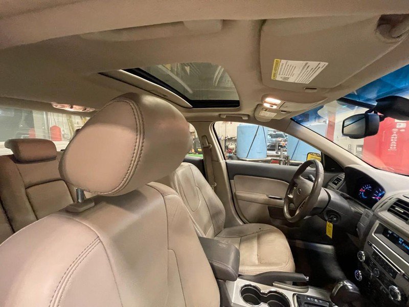 Used 2011 Ford Fusion SEL w/ 302A Rapid Spec Order Code FWD image 3