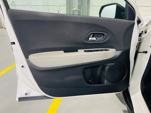 Used 2021 Honda HR-V LX image 21