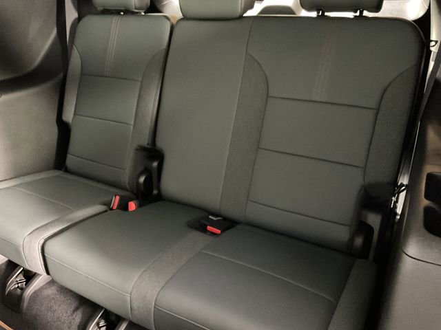 Used 2025 GMC Acadia AT4 AWD/4WD image 21