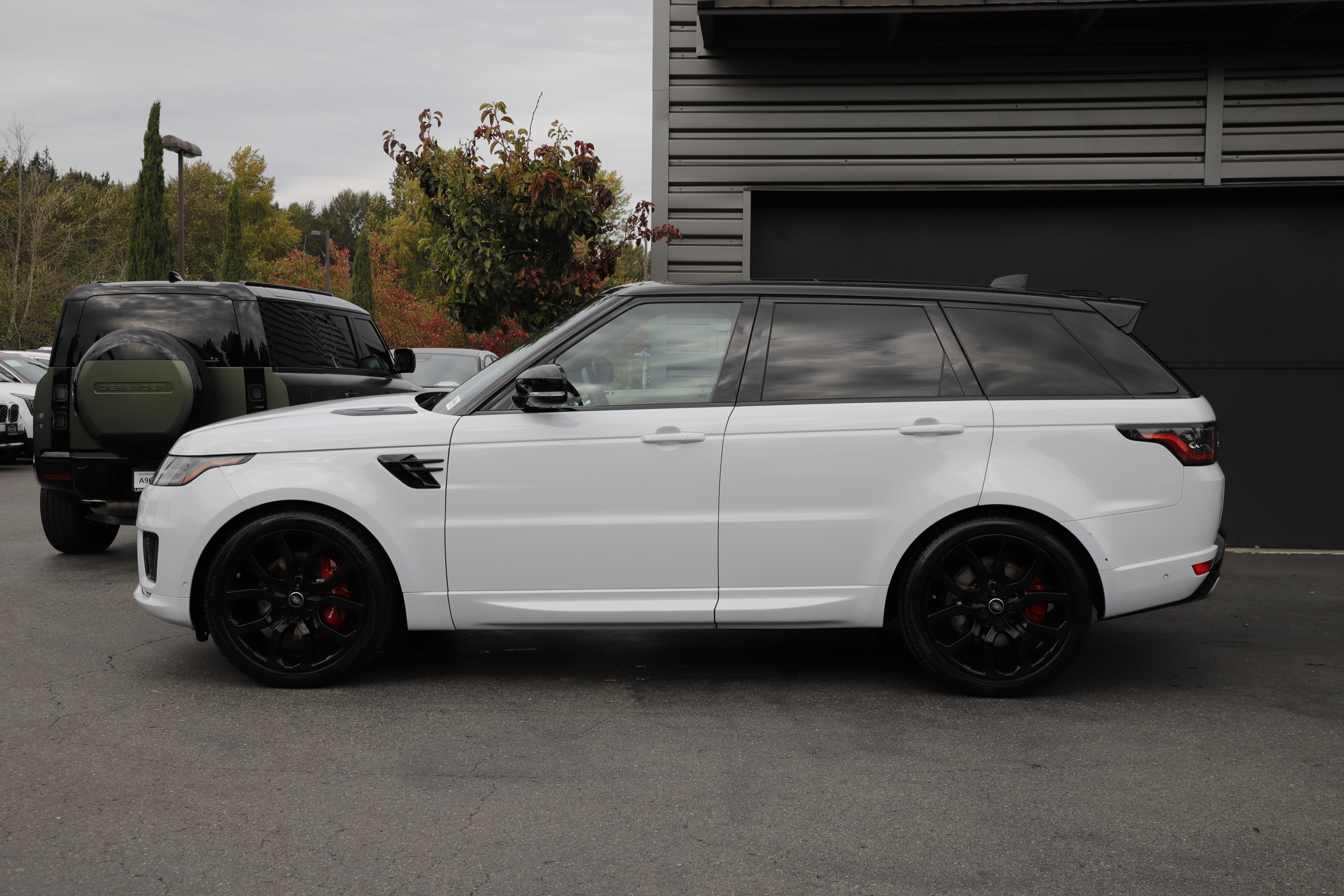 Used 2020 Land Rover Range Rover Sport HSE Dynamic AWD/4WD image 3